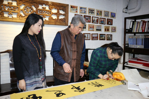 王勝利為廣西“百味螺”題詞 助力愛心企業(yè)新發(fā)展