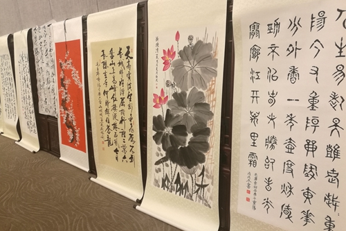 2019不忘初心綠色發(fā)展暨毛澤東詩詞書畫展舉行