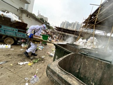 山東退役軍人援鄂突擊隊(duì)馳援一線開(kāi)展防疫消殺工作組照