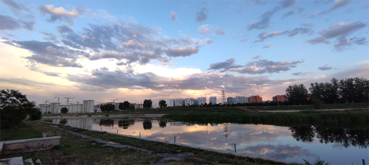 太美了、北京雷雨后的雙彩虹如油畫晚霞