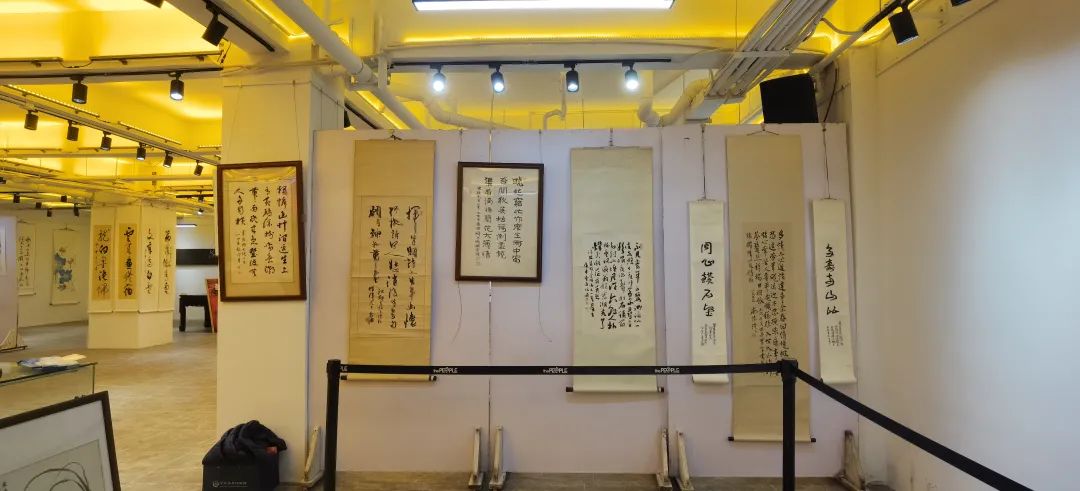 迎新年＂愿景共享＂中美聯(lián)合藝術(shù)交流展在上海中國書法院北外灘藝術(shù)館開展