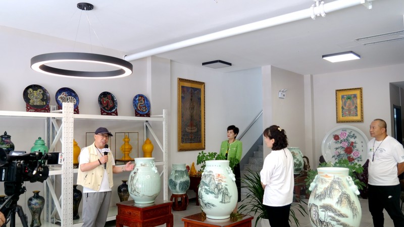 中國文藝名家展覽館淄博館揭牌，落戶淄博博林陶瓷琉璃藝術(shù)院