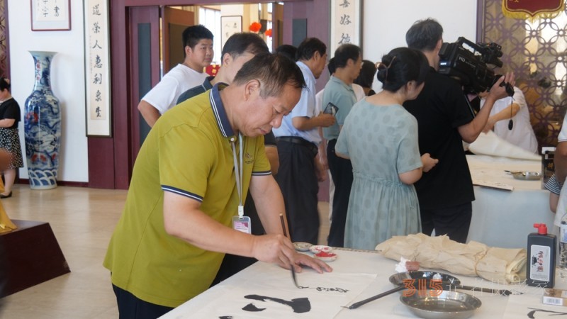 “肝膽相照”正念杯中國(guó)文藝名家文學(xué)書畫攝影青州采風(fēng)創(chuàng)作論壇暨頒獎(jiǎng)活動(dòng)成功舉辦