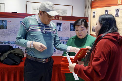 北京助殘愛心公益墨韻飄香書畫音樂會在宋莊舉行