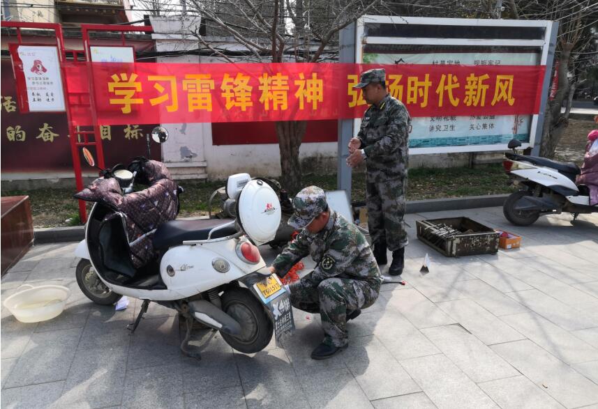 邳州市官湖鎮(zhèn)黨委書記苗加雨:虛功實(shí)做抓武裝